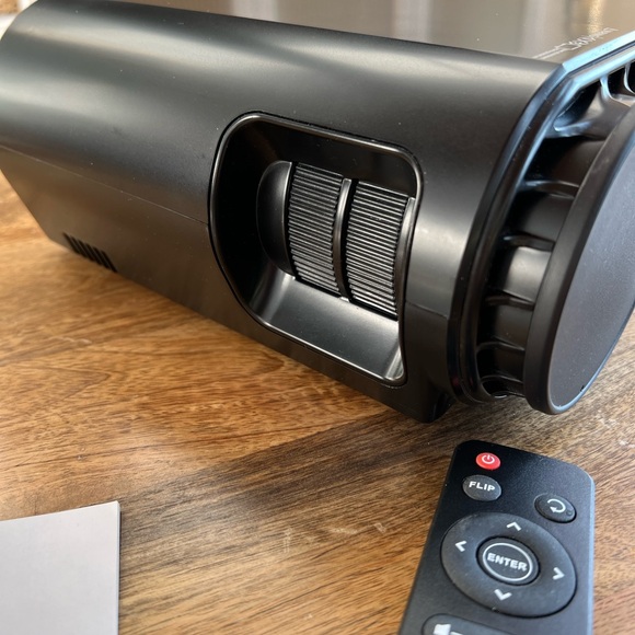 GooDee 3600 Lumens HD Video Projector 180" LCD Movie Projector - Picture 9 of 14